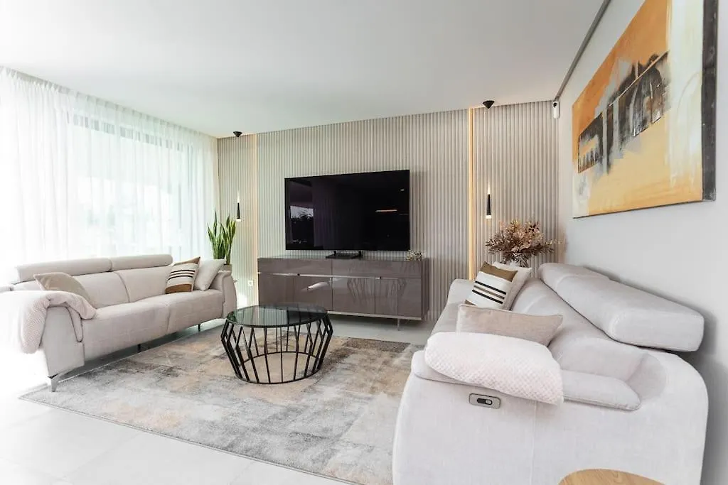 Apartment With Spectacular View In Cabopino Marbella 0*,
